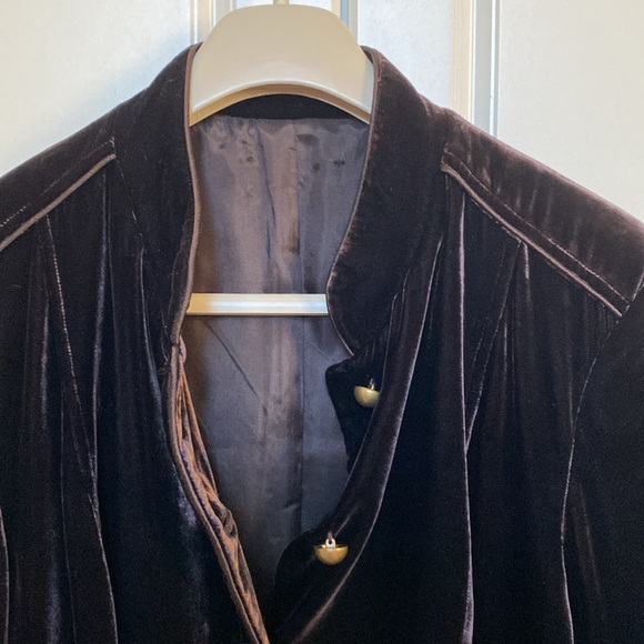 STUNNING VELVET DARK BROWN BLAZER BY PASSPORT . - Picture 6 of 15